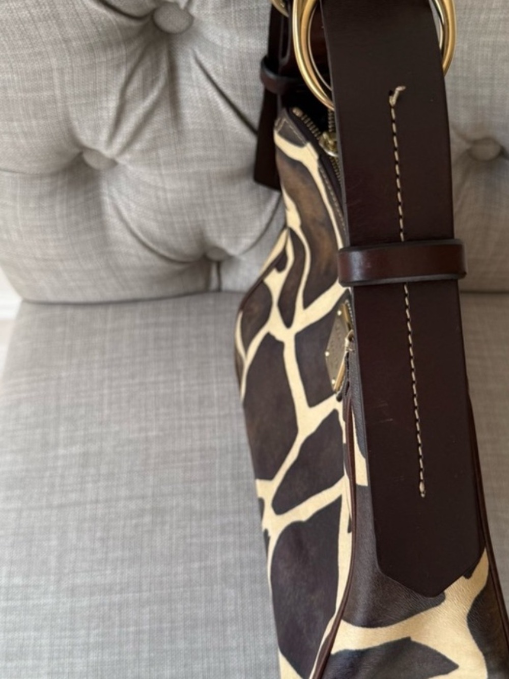 Dooney & Bourke Brown and Cream Giraffe-Print Shoulder Bag Vintage - Picture 3 of 3